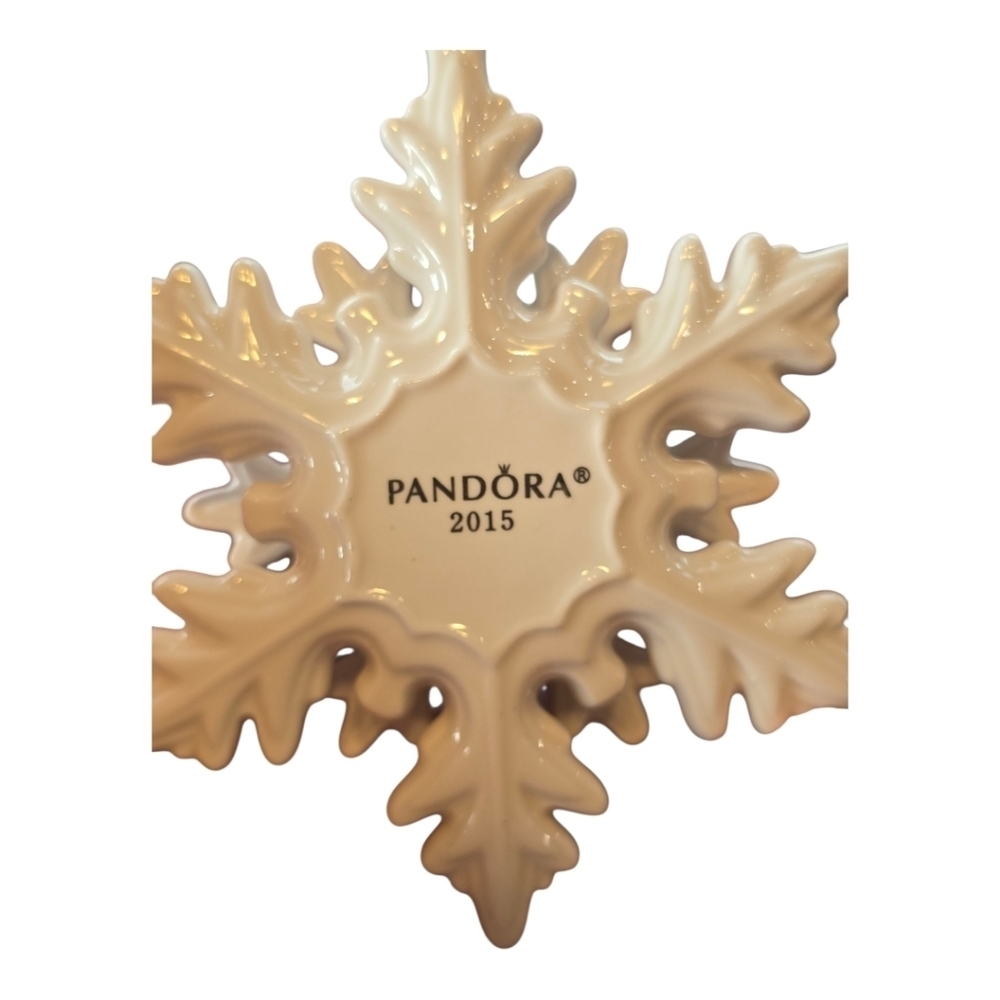 Pandora Limited Edition 2015 Snowflake Ceramic Ornament - Picture 5 of 7